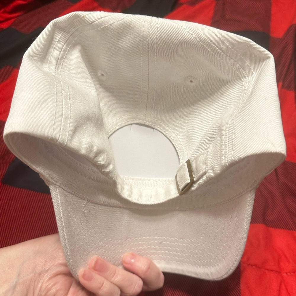 Arbonne Hat - image 4